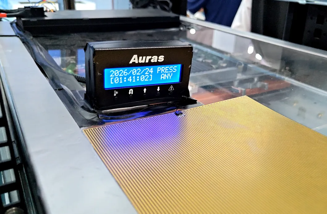 Leak detection plate