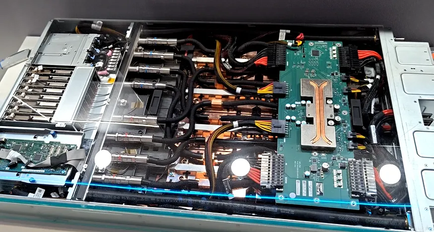 GB2281A (AI Accelerator with AMD MI355)